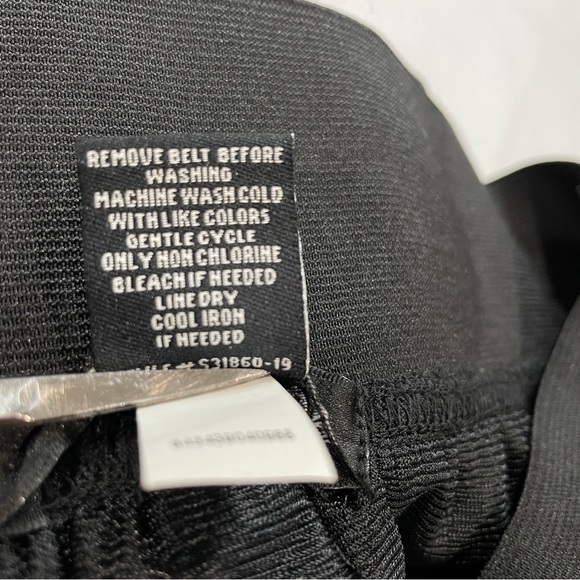 Stooshy Black Skirt with Raised Rosettes 17” Waist to Hem Pull-on Size XL - Picture 9 of 10